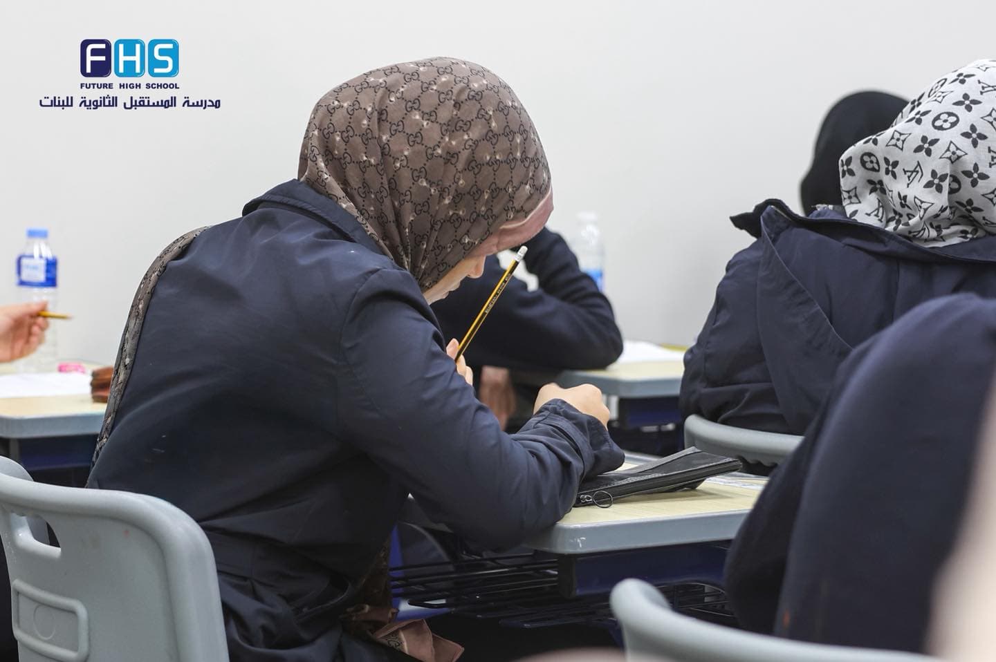 الأول الثانوي (عامة)